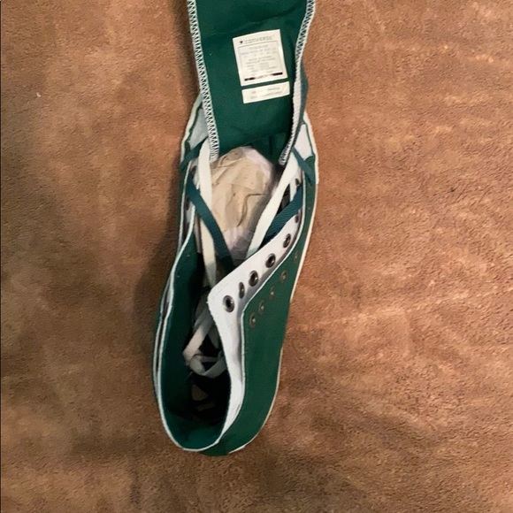 Green and white Converse - Picture 2 of 5